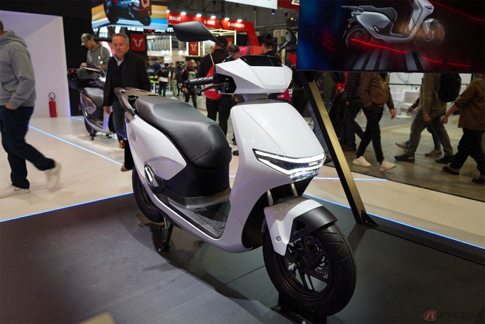 東京モーターサイクルショー2025でも大人気の新たな電動バイクホンダ「CUV e:」