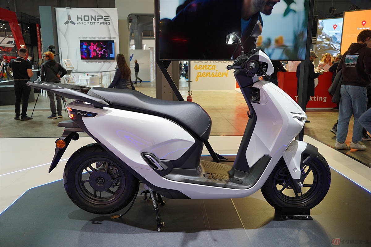 東京モーターサイクルショー2025でも大人気の新たな電動バイクホンダ「CUV e：」