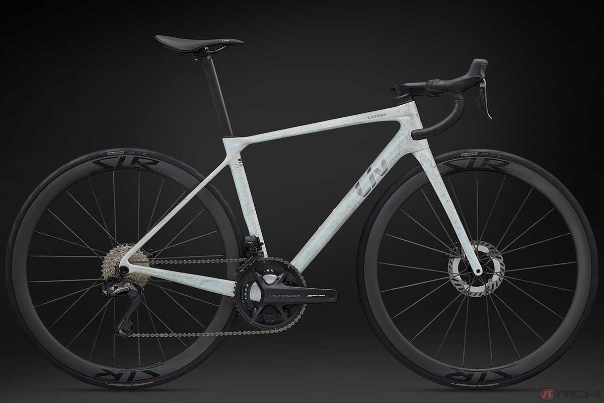 Liv「Langma Advanced Pro 0 SE」カラー:マーブルユニコーンホワイト