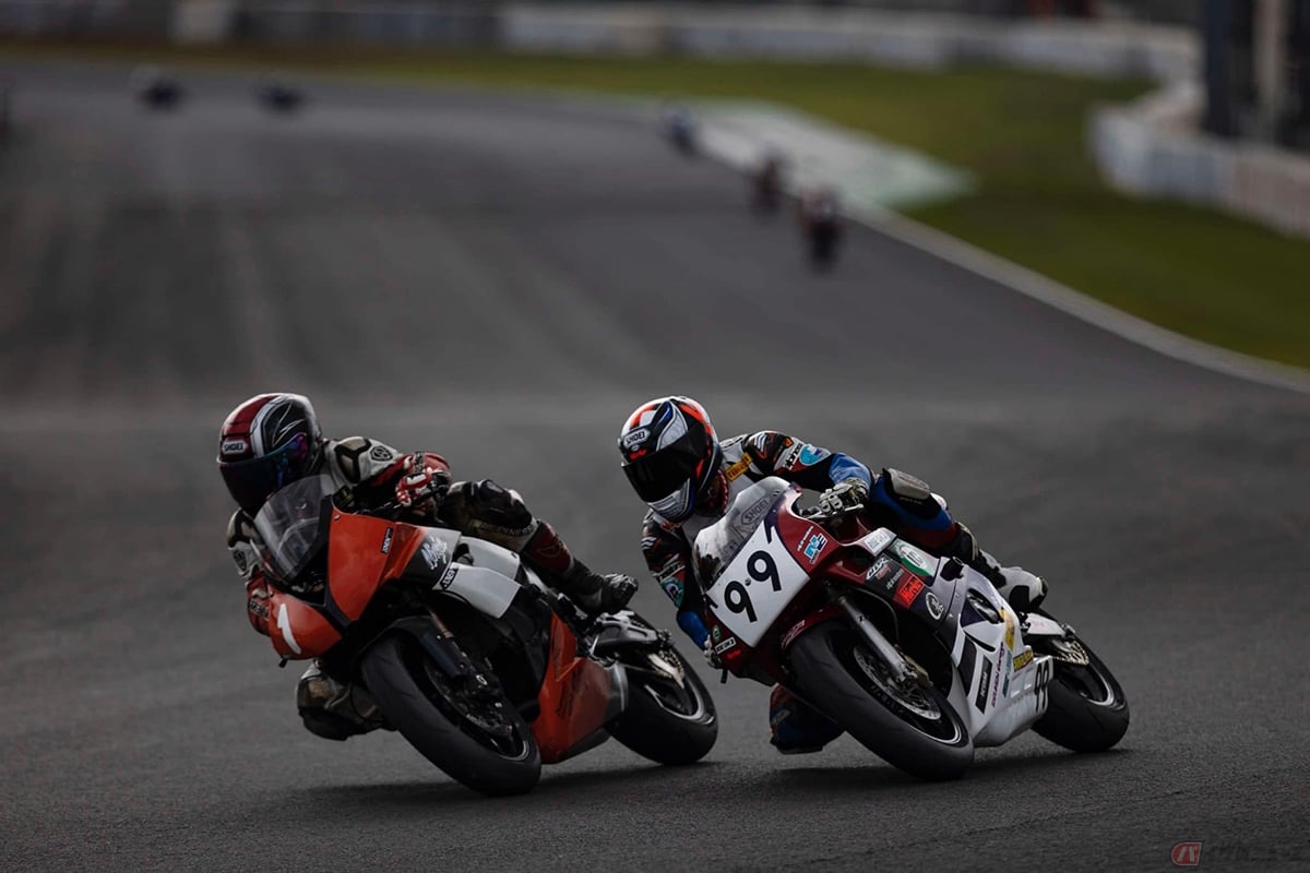 筑波ロードレース選手権「TC400」クラスに20年以上参戦している池田宗敏選手。2025年3月に開催された第1戦でも見事、2位に入賞しています