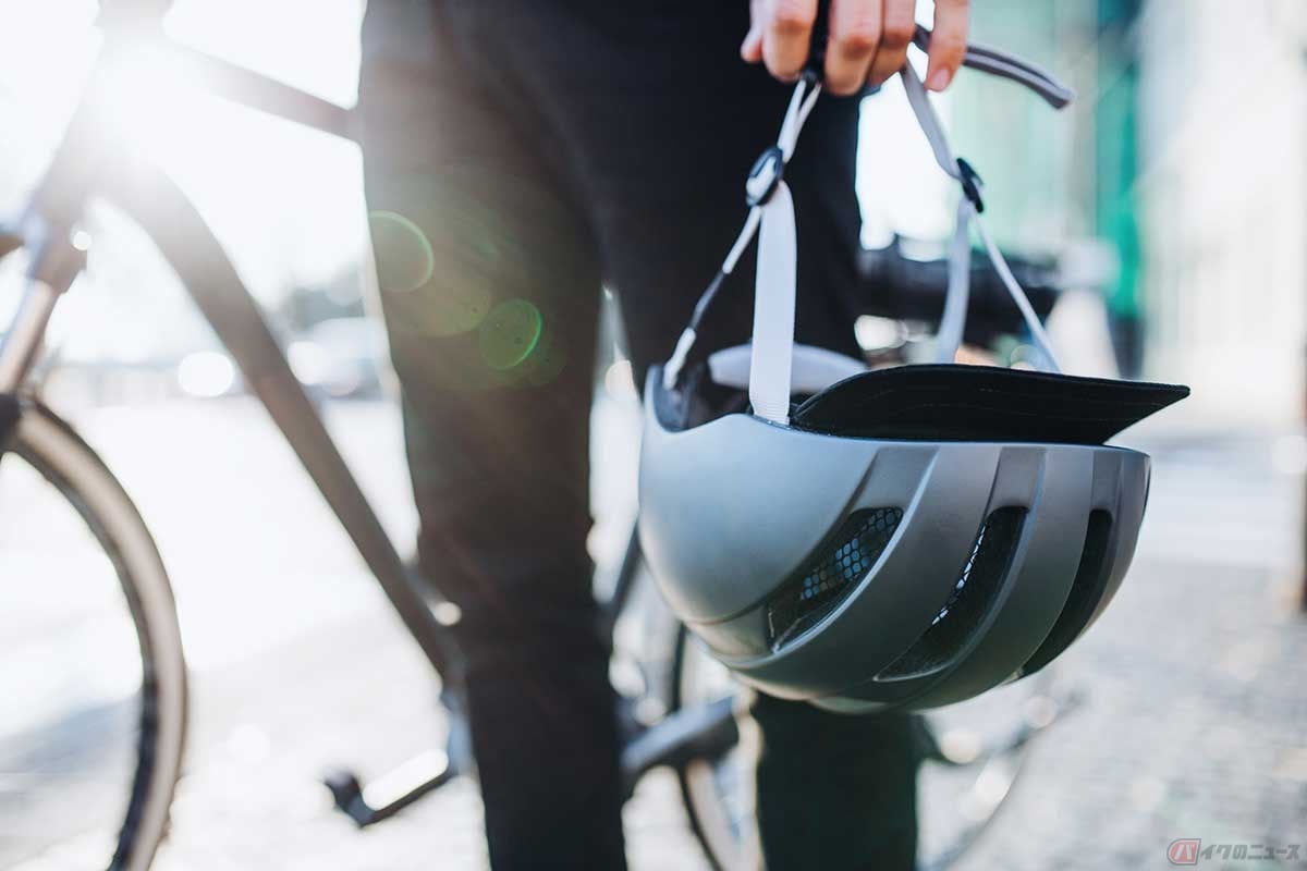 自転車のヘルメット着用努力義務化から2年が経過。罰則のないルールは普及するのか?