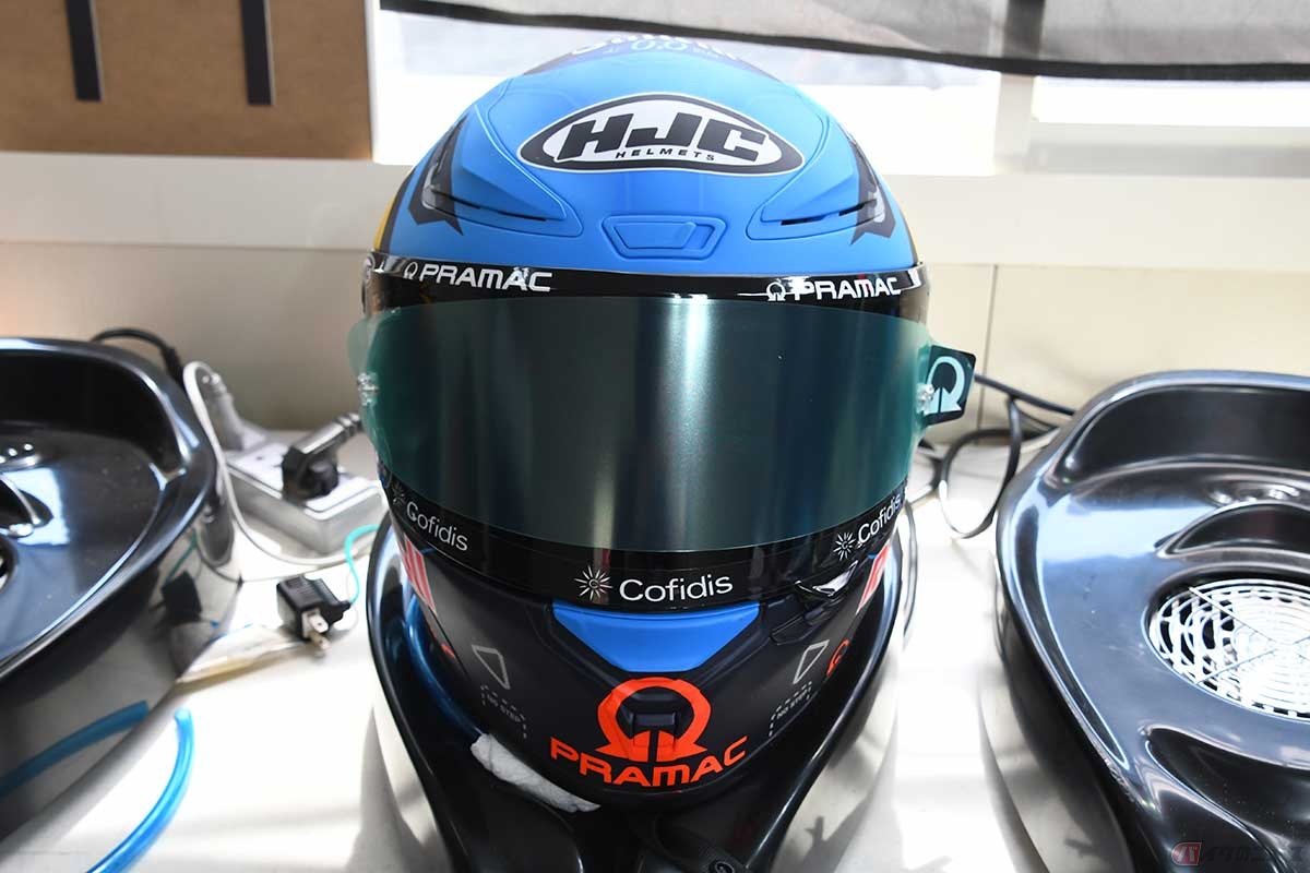 今季（2025年シーズン）からHJCのサポートライダーとなったミゲール・オリベイラ選手（プリマ・プラマック・ヤマハMotoGP）のヘルメット