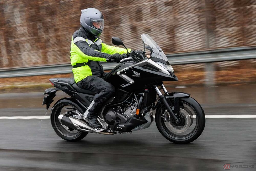 変速時のスムーズさもDCTの魅力 最新仕様のホンダ「NC750X DCT」で熟成