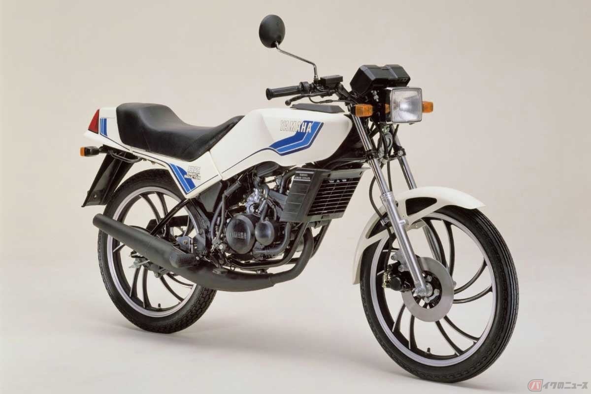 ヤマハ「RZ50」(1981年型)は水冷2ストローク単気筒エンジンで最高出力7.2ps/9000rpm、最大トルク0.62kg-m/8000rpmを発揮した