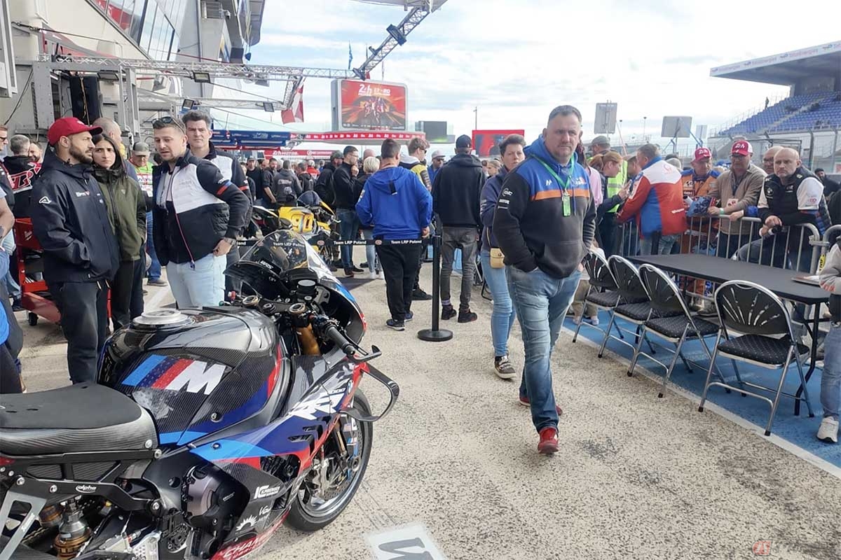 ル・マン24時間レースのピットウォークの様子