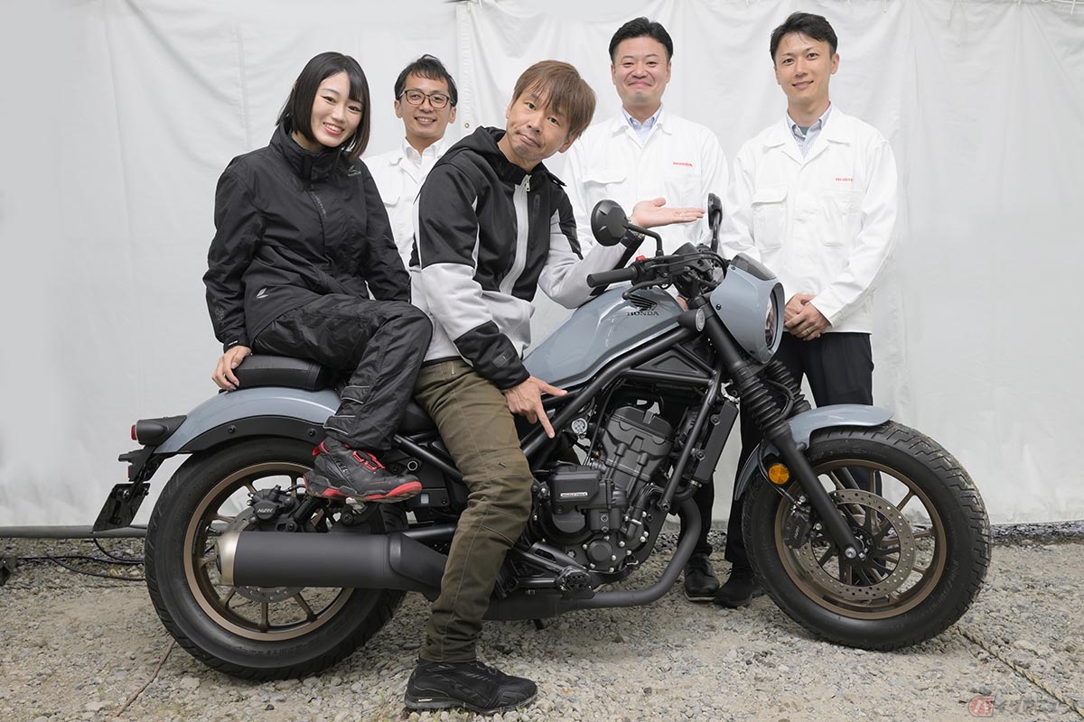 ベストセラーモデル、ホンダ「レブル250」購入者の8割が選ぶEクラッチ