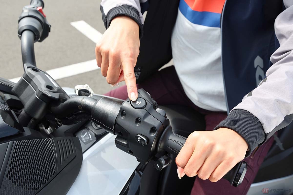 Can-Am「Spyder RT Limited」(カンナム「スパイダーRTリミテッド」)。リバースモードも備えているため、バックも楽々です