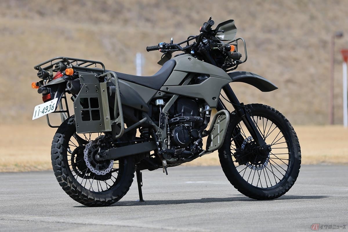 カワサキ「KLX250」をベースにした偵察用オートバイ