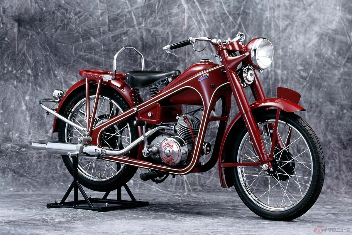 1949年 ドリームD型(本格的な二輪車の第一号モデル)