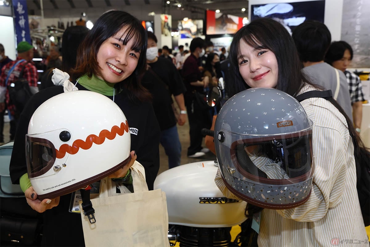 AMBOOT(アンブート)ヘルメット【charm】は女性向けに作られたシンプルでかわいいデザイン。S・Mサイズ展開で7月発売予定