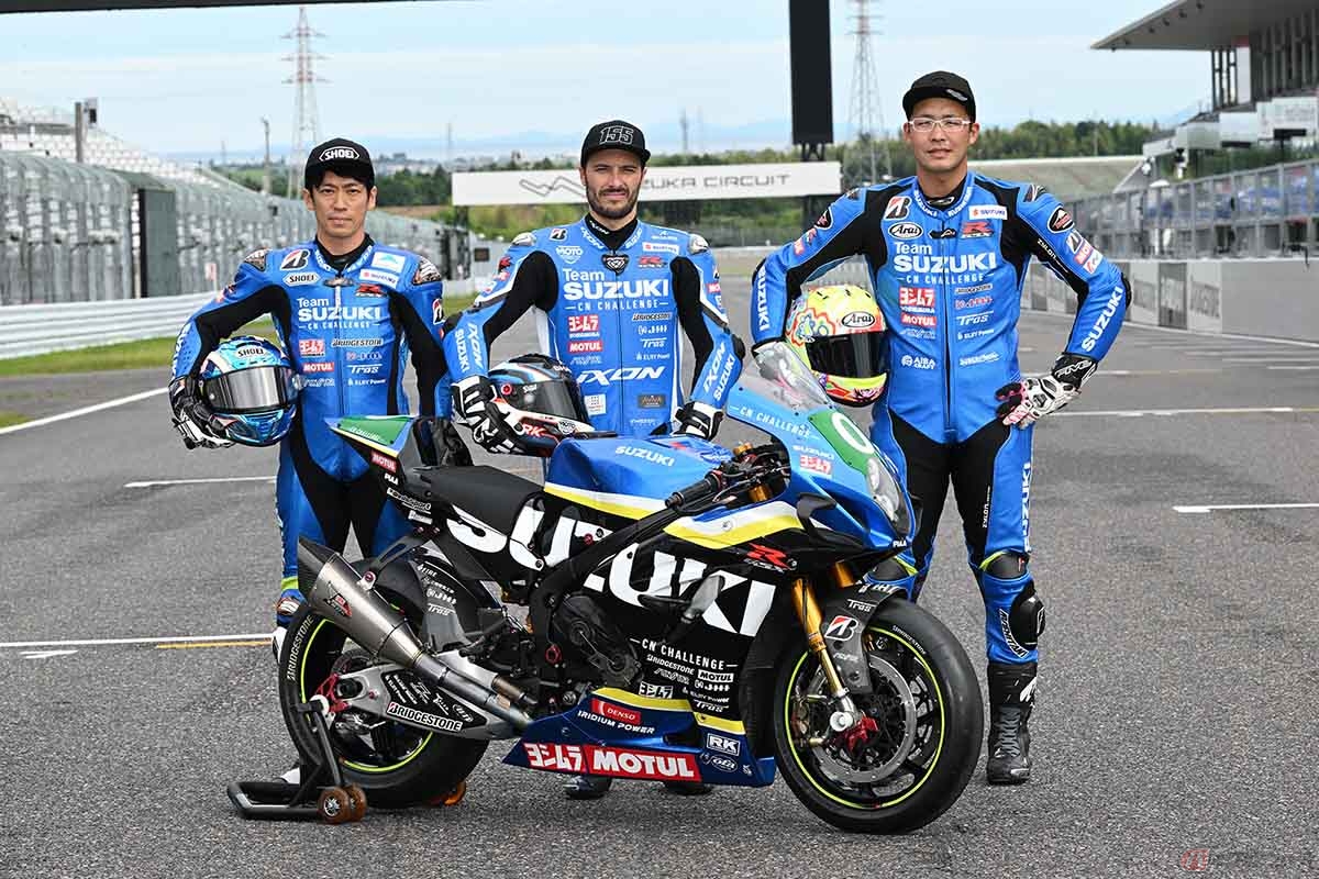 「チームスズキ CN チャレンジ」のライダー陣。左から生形 秀之(おがた ひでゆき) 選手、エティエンヌ・マッソン選手、濱原 颯道(はまはら そうどう)選手