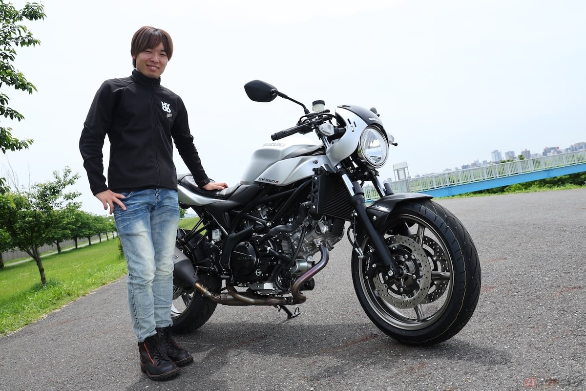 スズキ「SV650X」とレーシングライダーの石塚健選手