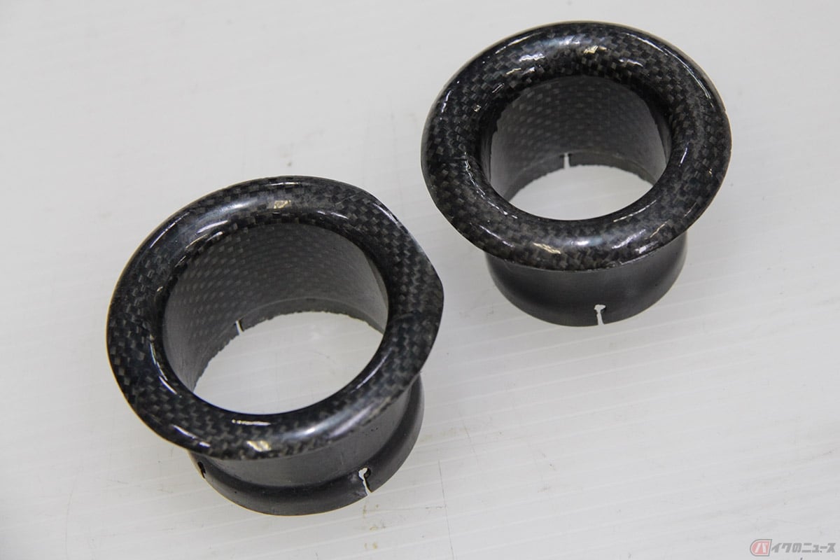 空気の吸入量増加を目的に気化器(キャブレター、インジェクションのスロットルボディ)に装備されるファンネル