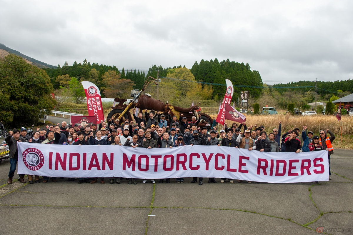 IMRG 阿蘇 MEETINGに集まったインディアンファン。おすすめのツーリングルート・スポット、カスタムなどの話題もあちこちで上がり、笑顔が絶えないイベントだった