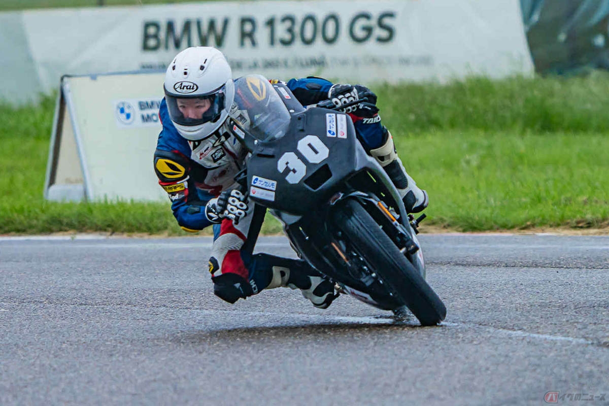 Hot RacingからmotoRC(ルーマニア選手権)に参戦した梶山采千夏選手