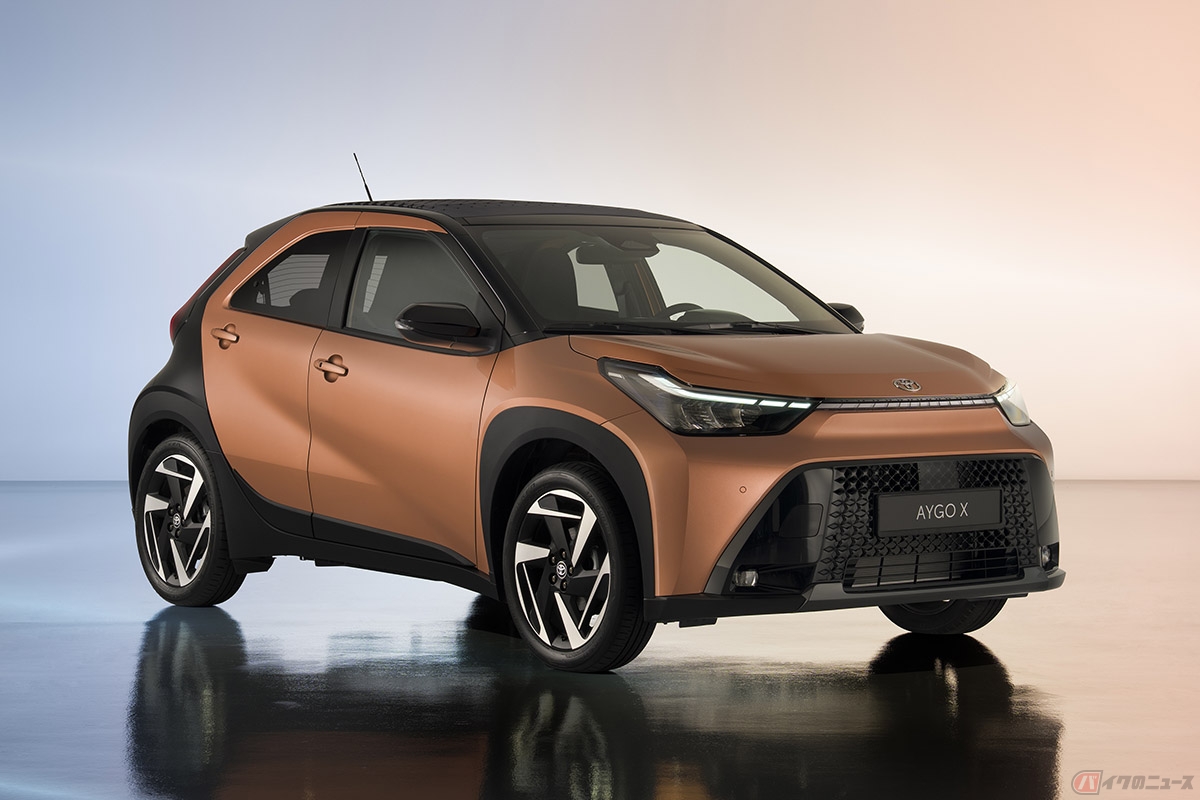 トヨタが欧州市場で公開した新型「アイゴXハイブリッド」