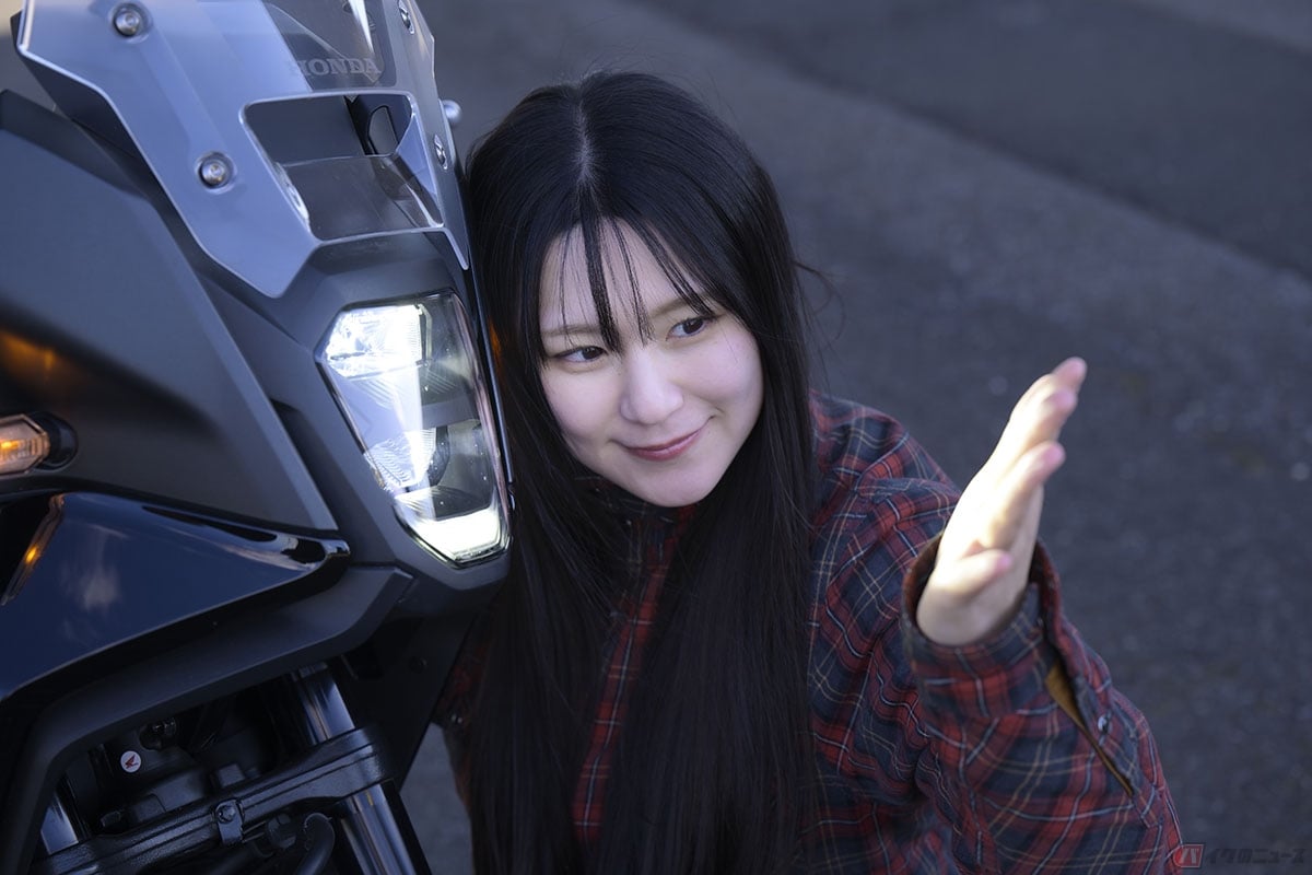 バイクのヘッドライトが点灯しない理由は、配線の不具合やスイッチの接触不良などもありますが、もっとも多いのは電球そのものの寿命である「球切れ」とされている