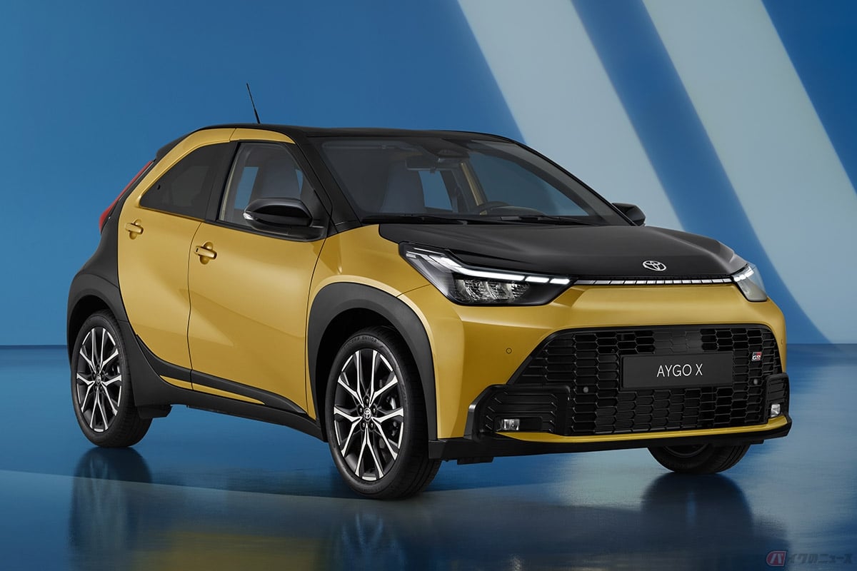 トヨタが欧州市場で公開した新型「アイゴXハイブリッドGR Sport」