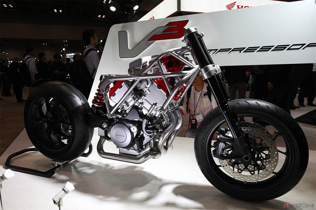MotoGPマシンであるRC211Vで開発された技術を基にし生み出されたのが「電動過給機付きV型3気筒エンジン」コンセプトモデル