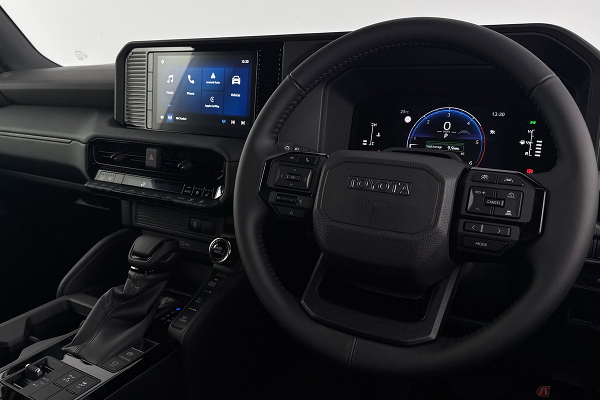 トヨタ新型「ランドクルーザーコマーシャル」の内装