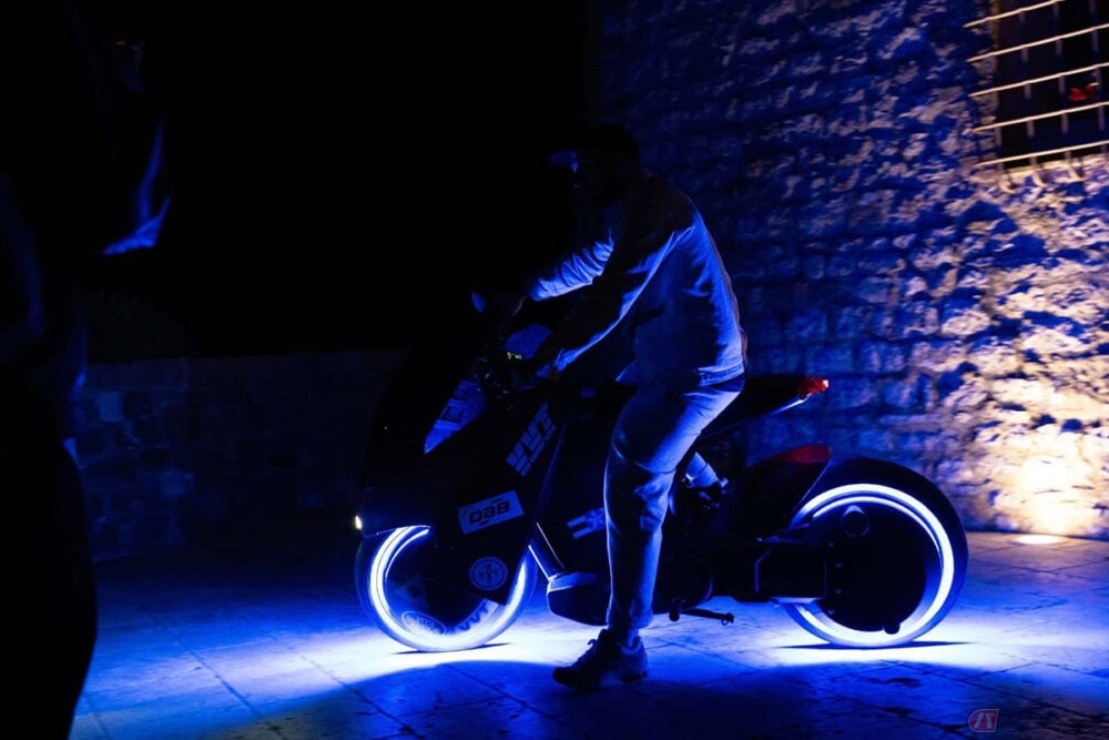 ピーキーすぎてお前にゃ無理だよ！」でお馴染み 「AKIRA」に登場する