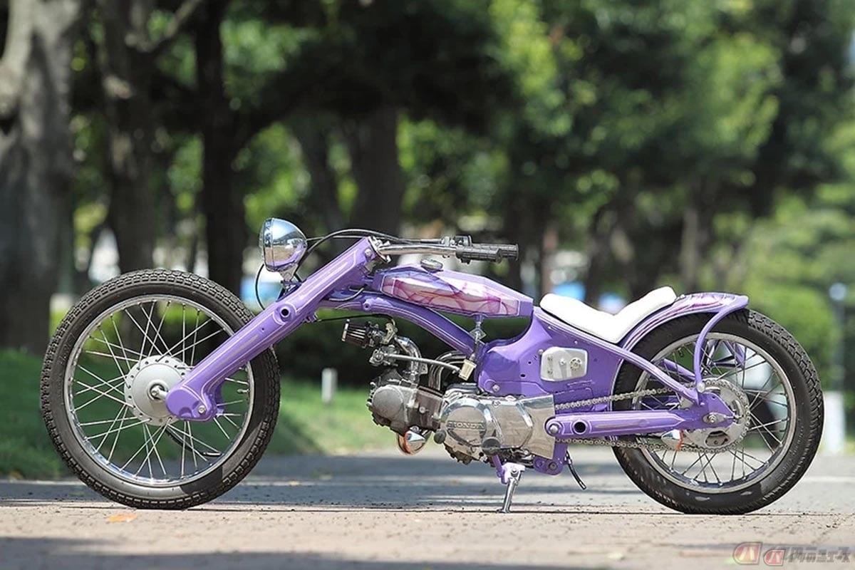ハードテイル化されたホンダ「スーパーカブ」カスタム
