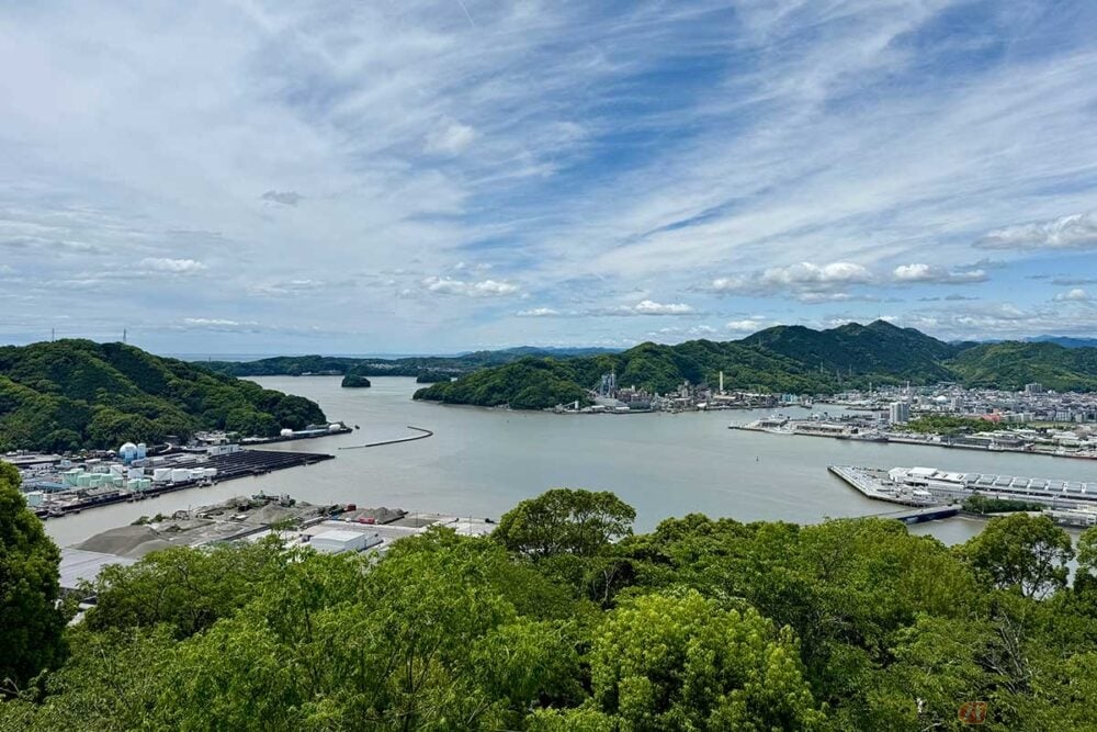 展望テラスから望む浦戸湾