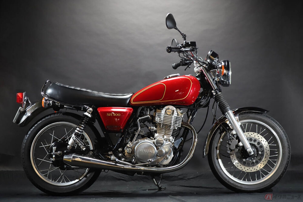 SR400FI　低走行車 生産終了後も根強い人気を誇るヤマハ「SR400」 初期型の細身のスタイル