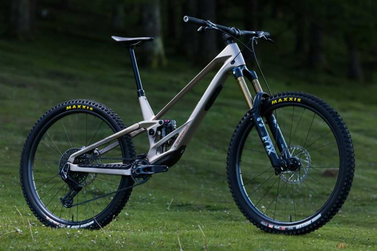 ORBEA新型「RALLON」シリーズ(エンデューロ仕様)