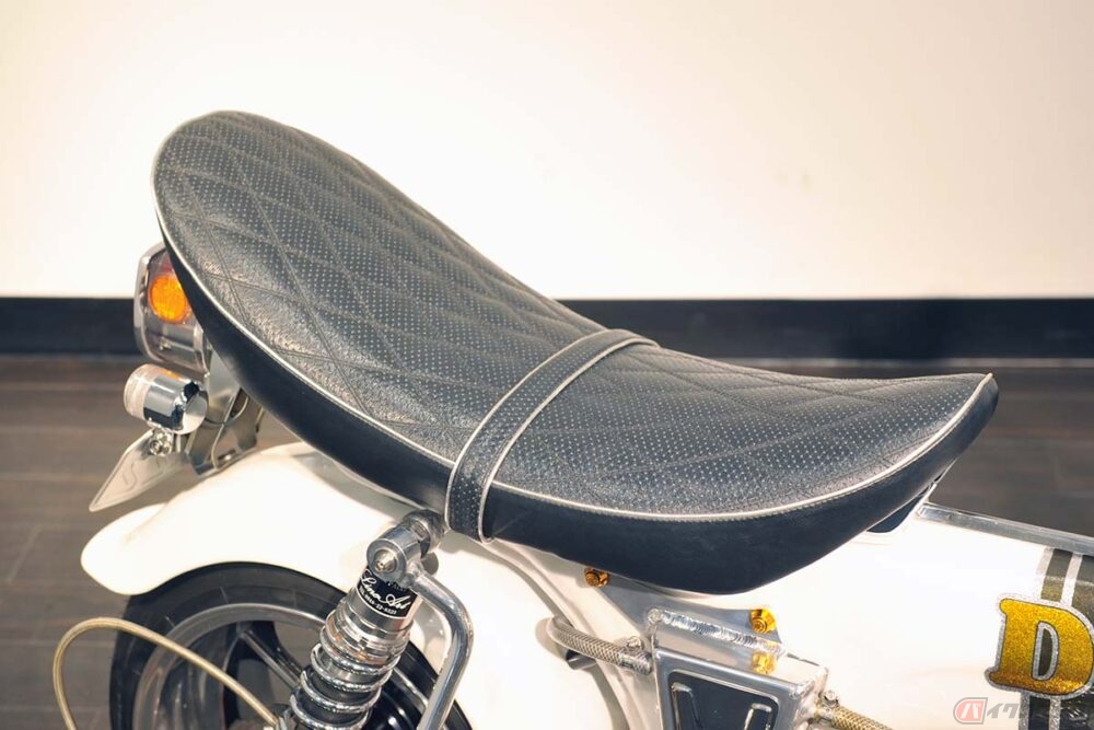 あの可愛いホンダ「ダックス」がゴリッゴリの狂犬仕様!に!! 「胴長