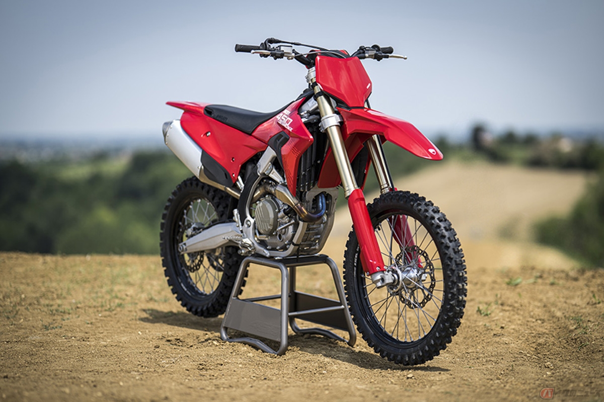 ドゥカティ史上初のオフロードバイク「Desmo450 MX」