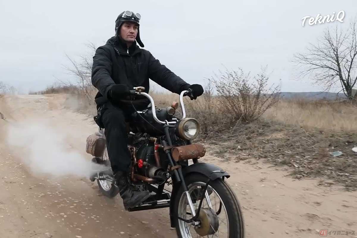 ガソリンエンジンではなく蒸気機関で走るバイクの動画が注目を集めている