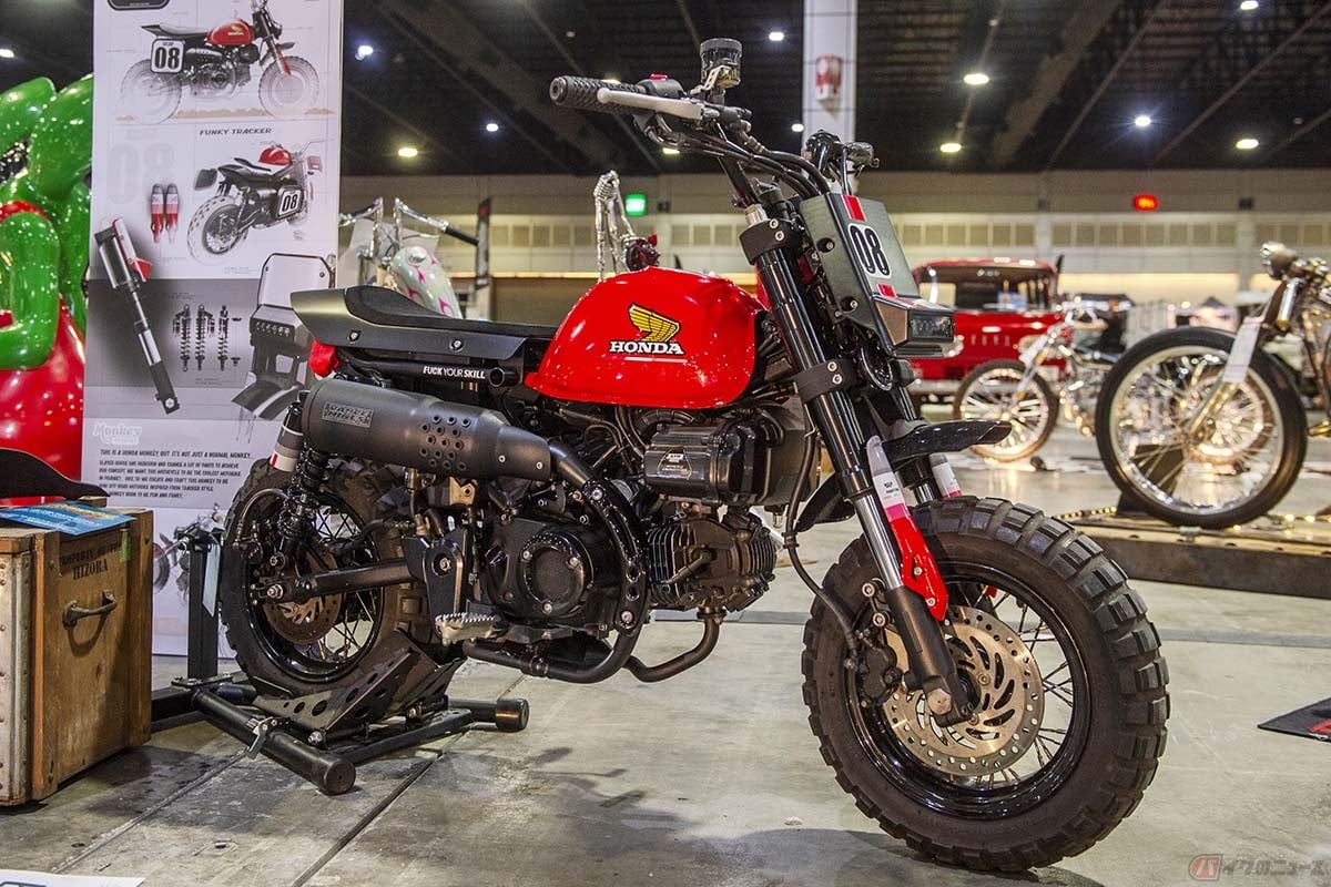 タイのカスタム・パーツショップ「SLAYER HOUSE」が手掛けたホンダ「モンキー125」用のカウルキット。ボルトオンで本格的なフラットトラッカーを再現することができます