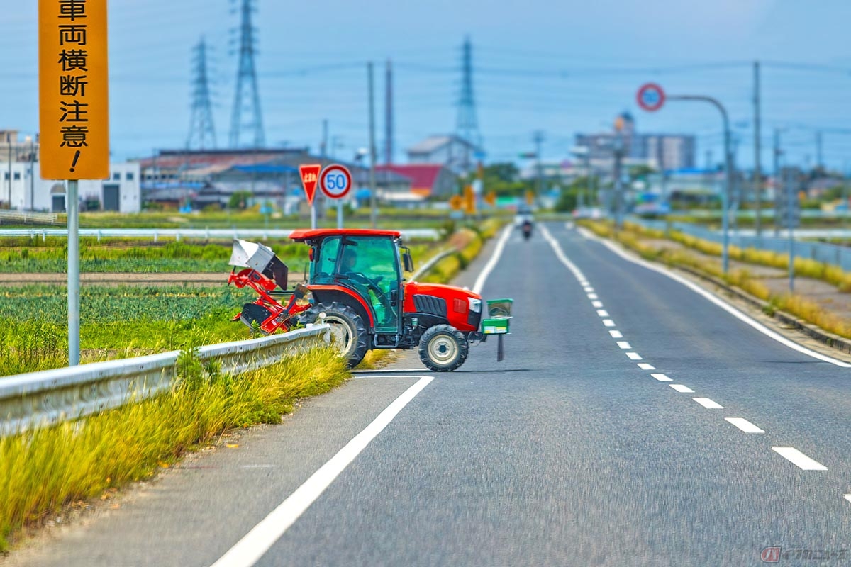 道路上では優先順位を誤ったまま進行してしまうと、「優先道路通行妨害」などの交通違反と見なされるおそれがある