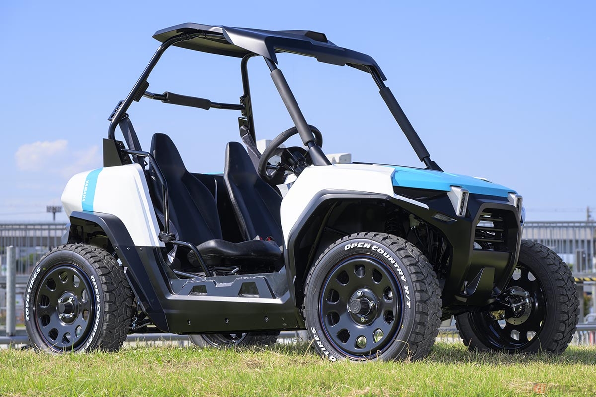 ヤマハが開発中の小型EV「ディアパソンC580」。小型特殊車両に区分され普通自動車免許や普通二輪免許でも運転可能です