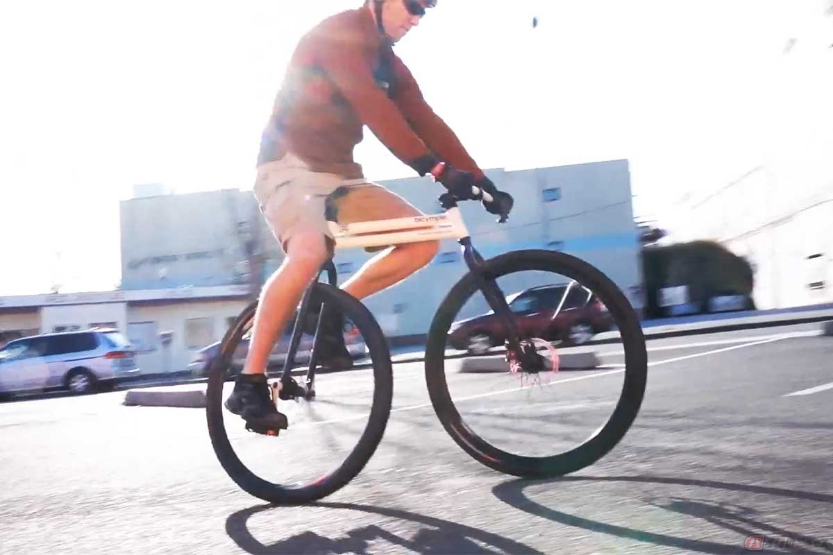 シンプルのようで複雑な動き……不思議な自転車「bicymple」の紹介動画に反響