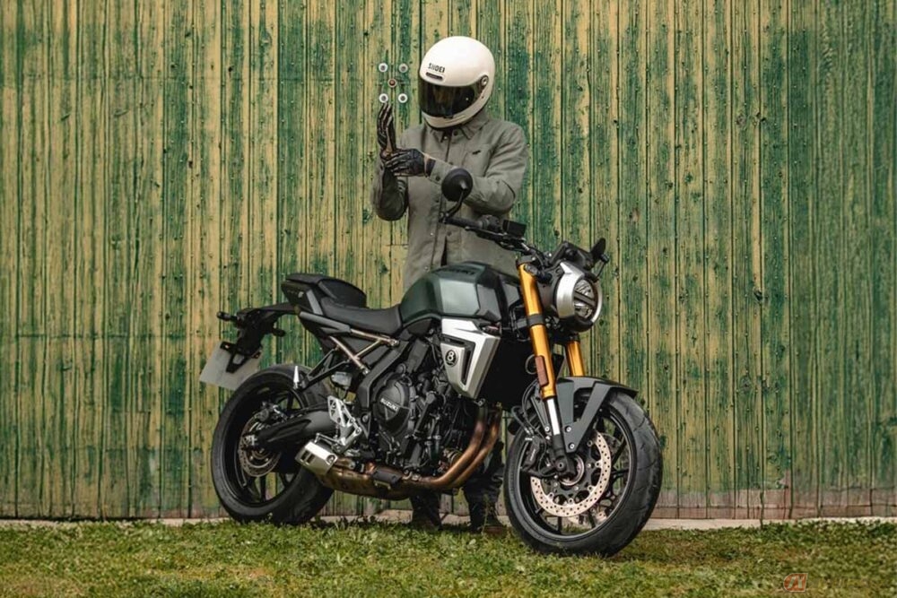 価格130万円!! スズキ「新型ネオレトロネイキッド」発売 時代を超える