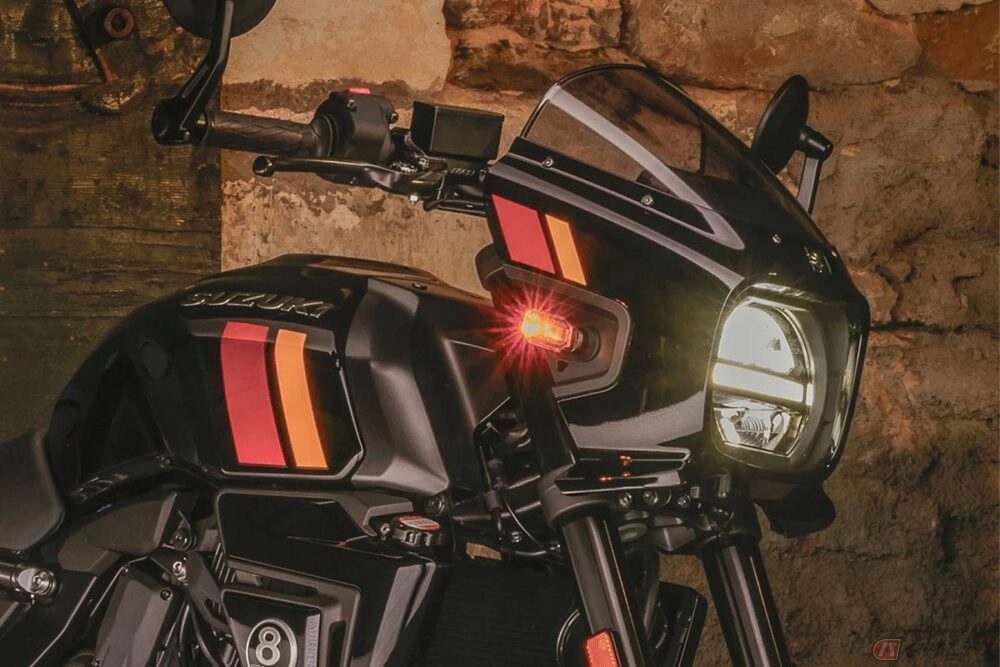 スズキの「TT兄弟」誕生!? 「GSX-8T」の兄弟車「GSX-8TT」発表 2025 年