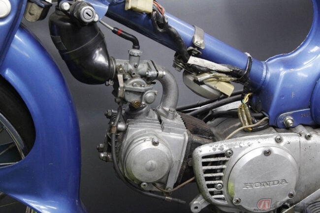 1974年生まれ、まだまだ現役のホンダ「スーパーカブ90」 セッティング