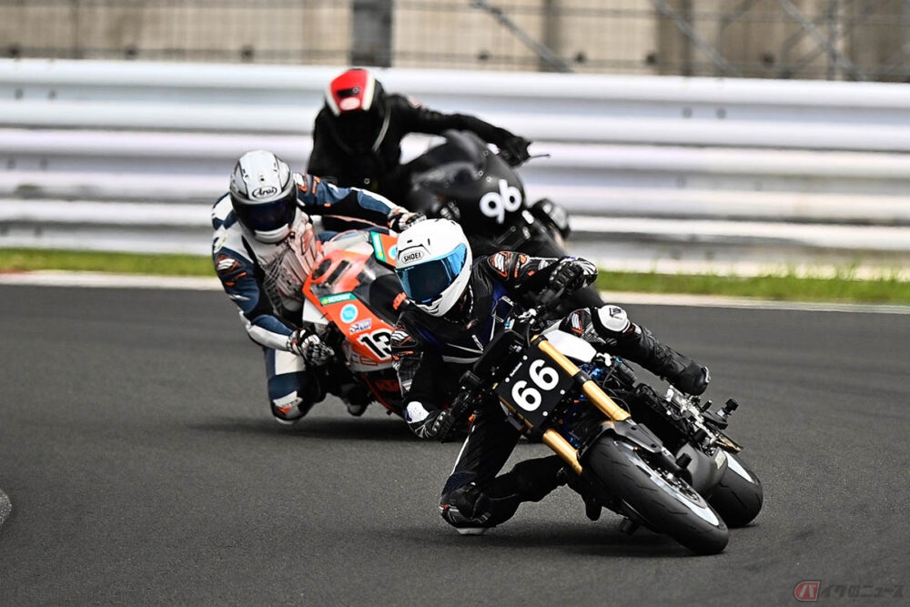 日本のバイクレース普及に務める「長瀬智也」さんが愛機で参戦