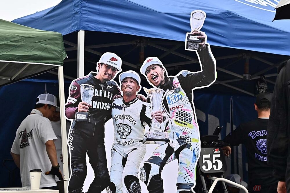 日本のバイクレース普及に務める「長瀬智也」さんが愛機で参戦