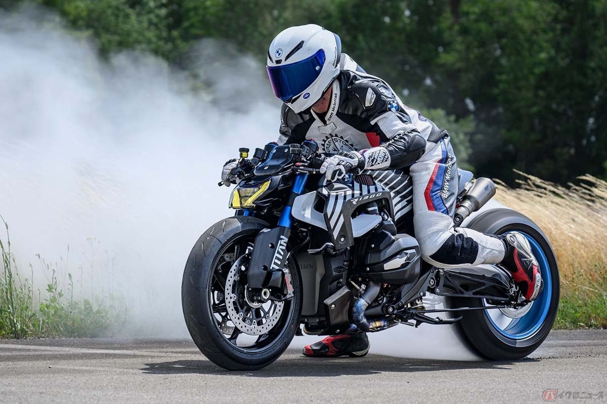BMW Motorradの従業員チームが製作したカスタムバイク「R 1300 R TITAN」