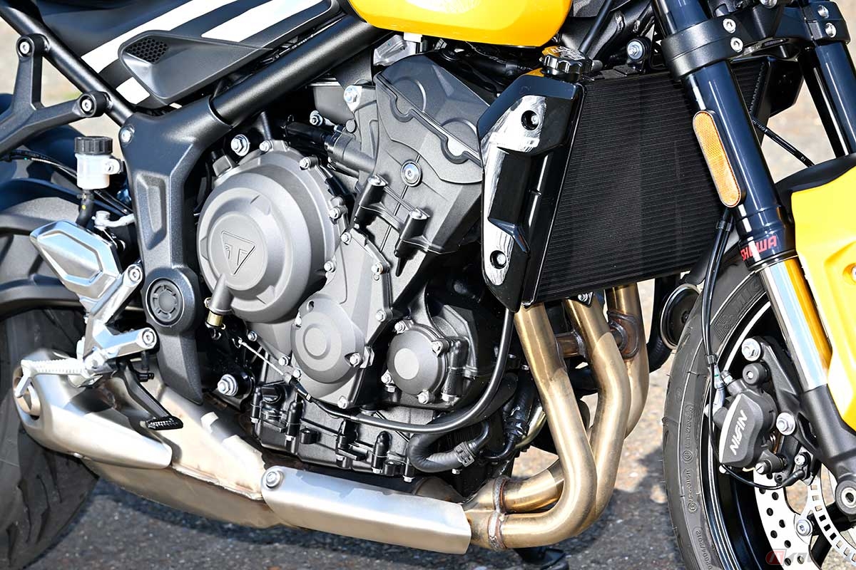 排気量660ccの水冷並列3気筒DOHC4バルブエンジンを搭載。最高出力81PS（59.6kW）／10250rpm、最大トルク64Nm／6250rpmを発揮