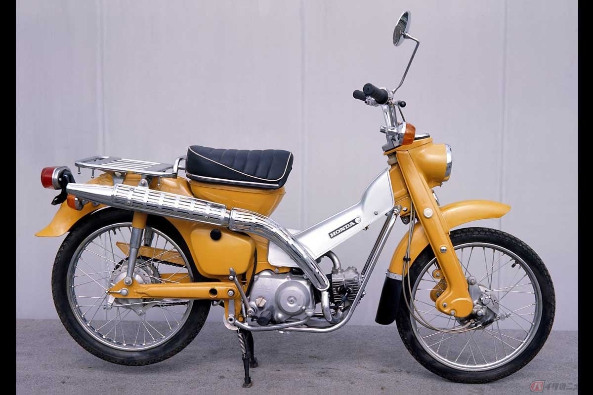 1968年発売の「ホンダCT50」は、荷物積載や登坂能力に優れる副変速機を装備