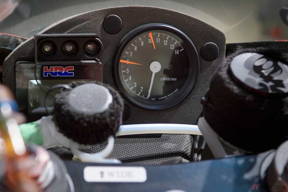 鈴鹿8耐4連覇!! ホンダ「VTR1000SPW」は勝つために生まれたV型2気筒