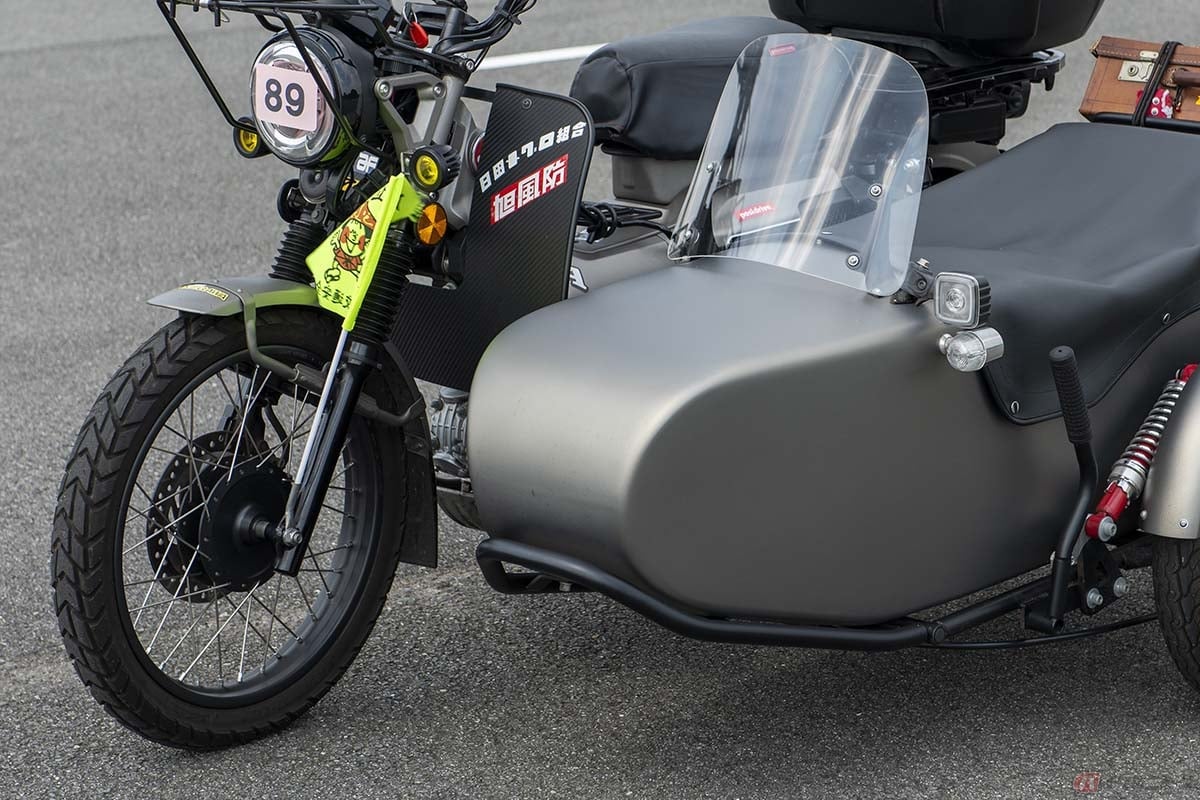 ホンダ「CT125・ハンターカブ」をベースにしたサイドカーカスタム