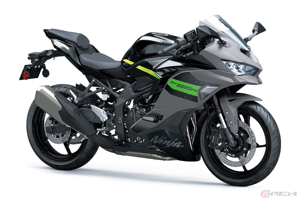 カワサキ「Ninja ZX-25R」シリーズ 2026年モデルは日本初導入の「RR