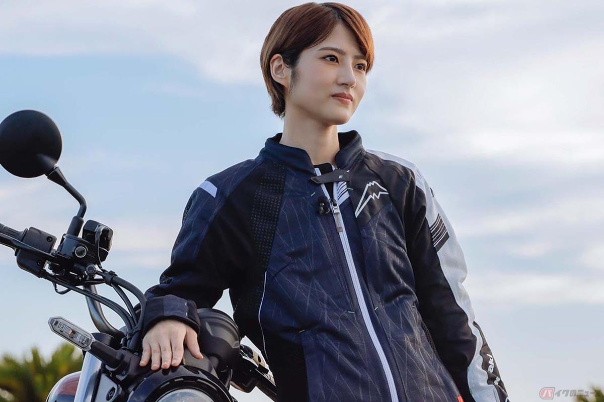 カワサキ「エリミネータープラザエディション」を購入した俳優・若月佑美さん