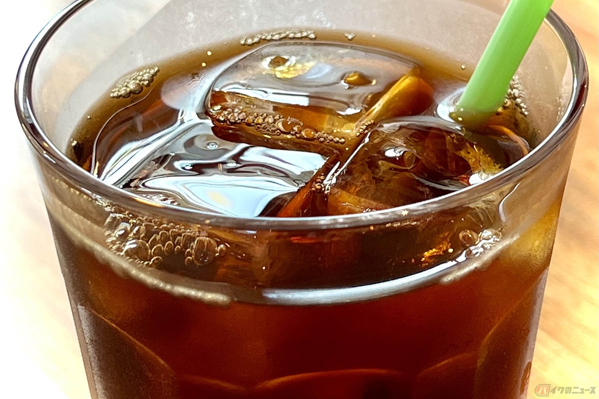 国内にはカフェイン摂取量に関するガイドラインは見当たりませんが、カナダ保健省は成人一日あたり400mgまでと公表しています