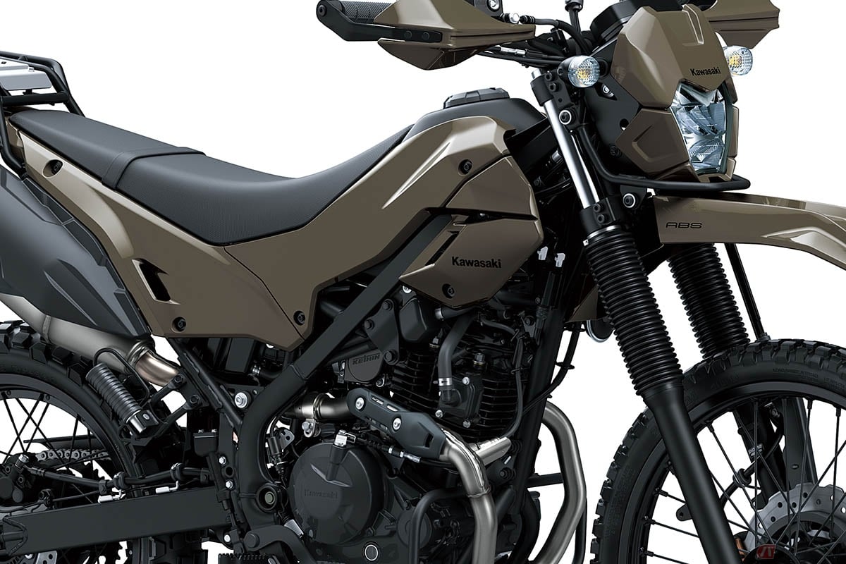カワサキ「KLX230DF」